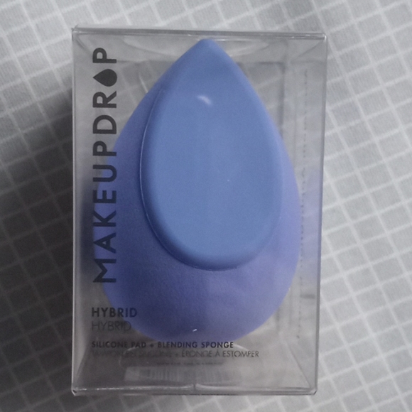 MakeUpDrop Hybrid Makeup Applicator - Picture 2 of 3